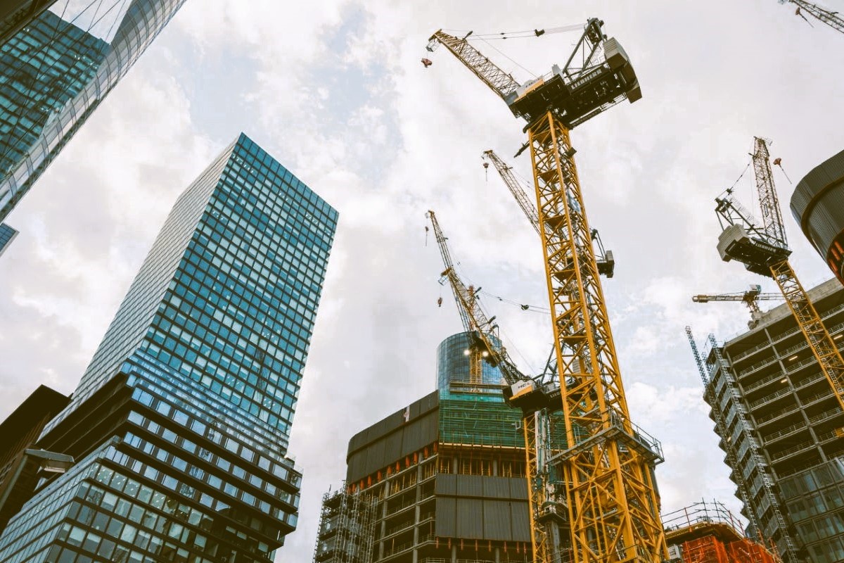 Объявлен набор на программы профессиональной переподготовки по направлению "Строительство"